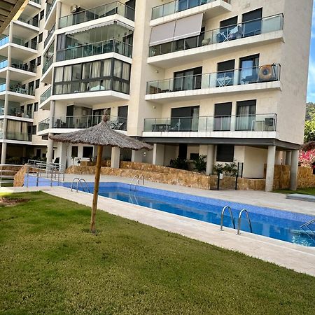 Luxurious, Newly-Renovated Large 2-Bedroom Condo By The Beach Benidorm Exterior foto